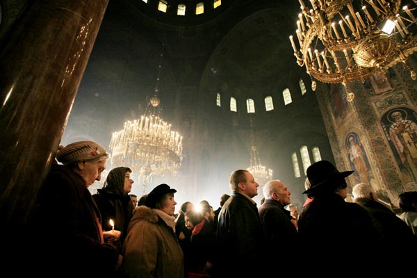 Митрополит Кирил пожела мир на всички за Бъдни вечер