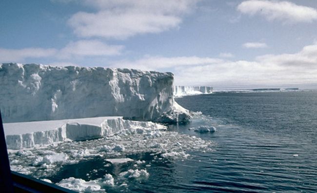 Антарктида се нагрява два пъти по-бързо