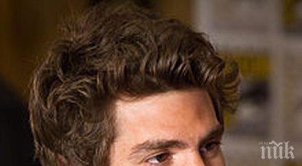 андрю гарфийлд тежка депресия гаджето заряза