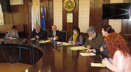 русе празнува 100 посланици фондацията