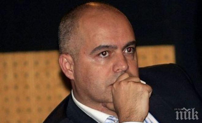 Червен депутат: Убийците, на които даваме книжки, убиват и в Европа, не само у нас