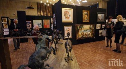 салон галериите ндк събира творби галерии