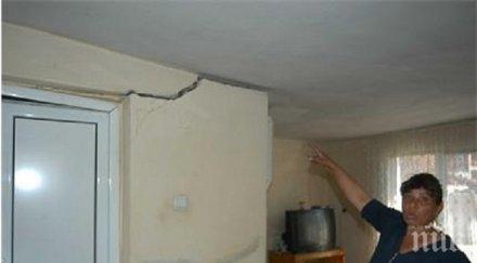 тръбите нов водопровод гърмят земята водата подкопава улици руши къщи