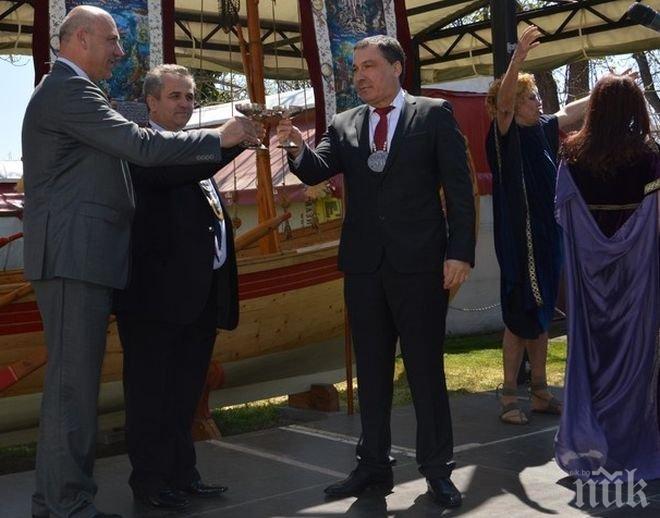 Созопол и Несебър се помириха
