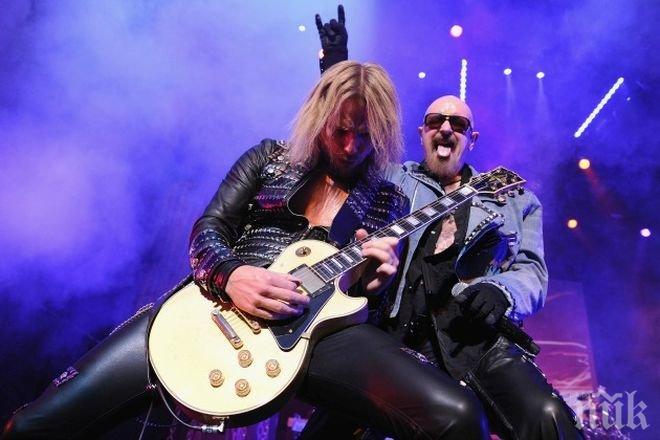 42-годишните музикални фенове преживяват “криза на средната възраст”