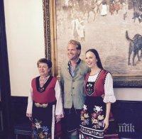 Ева Паунова се включи в голямото българско хоро на Гранд плас в Брюксел