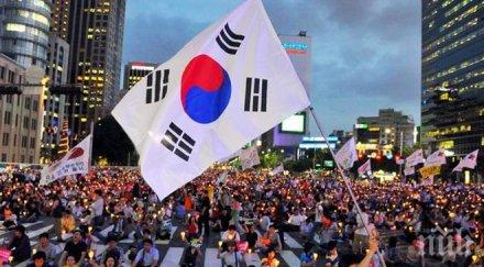 хиляди южна корея протестираха правителството заради фериботната трагедия 2014