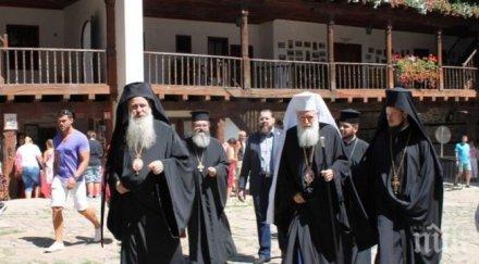 работник открадна пари даренията троянския манастир арестуваха