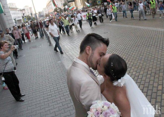 Привърженици на традиционния брак участваха в марш във Вашингтон