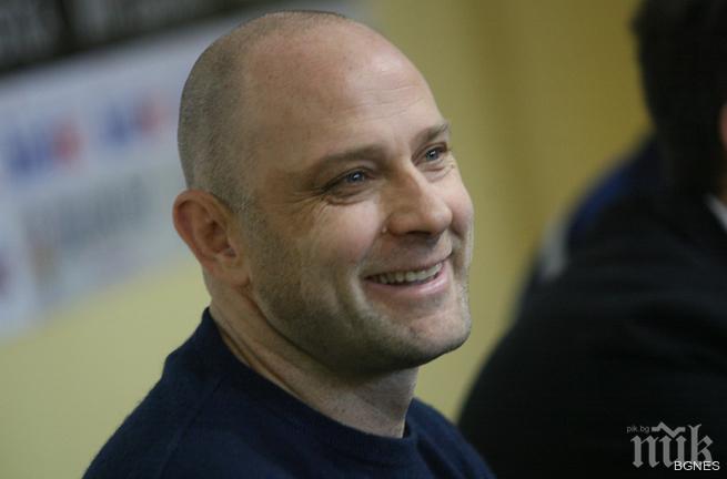 Баскетболни звезди и шоумени награждават млади таланти