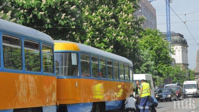 Трамваи 11 и 19 в София с променен маршрут заради ремонт