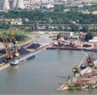 Срутване застрашава каменната стена на кея в Русе