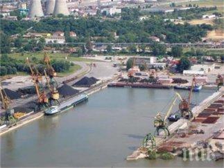 срутване застрашава каменната стена кея русе