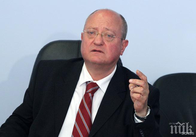 Министър Танев: Реформата цели връщане към образованието