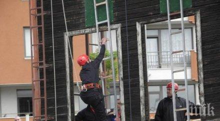 пик благоевград спасителен отряд огнеборците щурмуват учебна кула