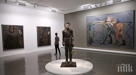 първа ретроспективна изложба маркус люперц париж