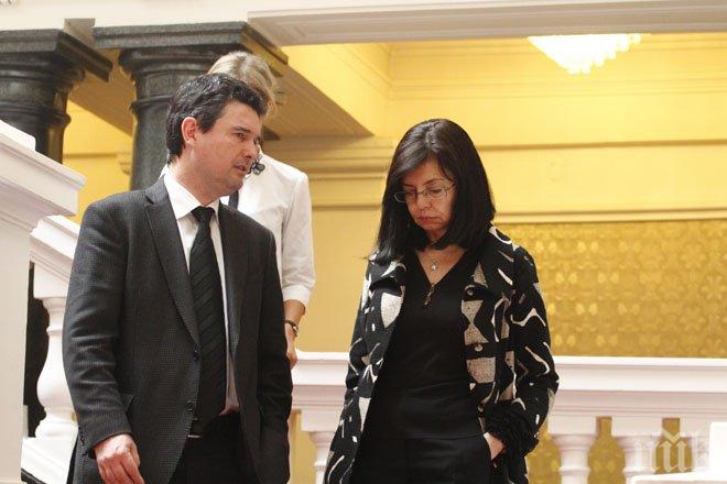 ПИК TV: Кунева: Оставката винаги е личен акт