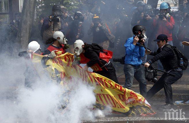 Арестуваха 136 демонстранти в Истанбул