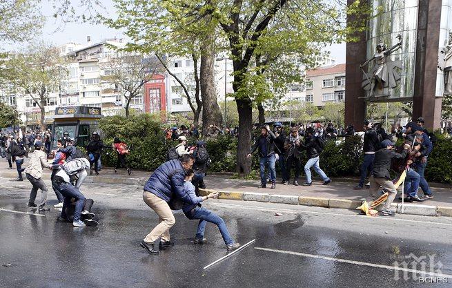 24 ранени и 203 арестувани при безредиците в Истанбул