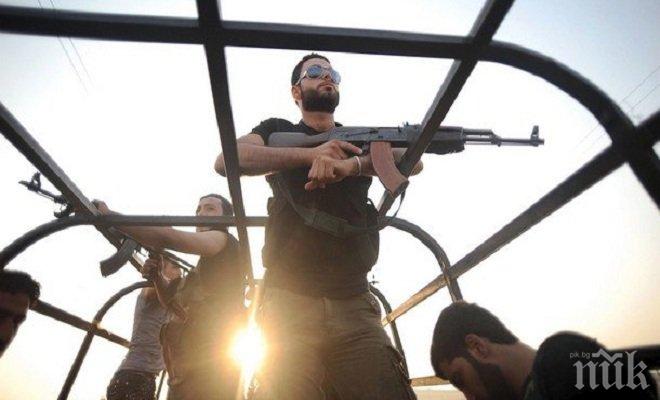 Сирийската армия опитва да запази контрола над Латакия
