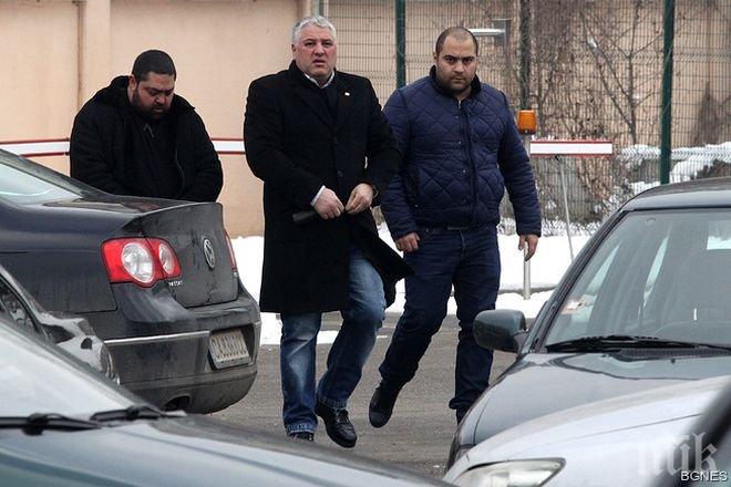 Киро Японеца: Стрелецът на сина ми е наркопласьорът Георги Любенов Петров-Йончо! Той си плаща на полицията, за да го закриля! Киро Японеца: Стрелецът на сина ми е наркопласьорът Георги Любенов Петров-Йончо! Той си плаща на полицията, за да го закриля!
