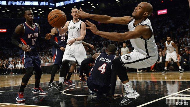 Хоукс победиха Бруклин и се класираха за втория кръг на плейофите