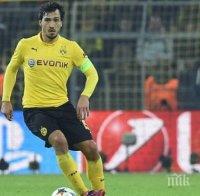 Шеф на Борусия (Дортмунд): Искаме да задържим Матс Хумелс
