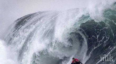 мощна вълна разби мексико уби млад мъж