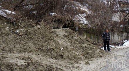 пик огромно свлачище затвори крайбрежната алея варна