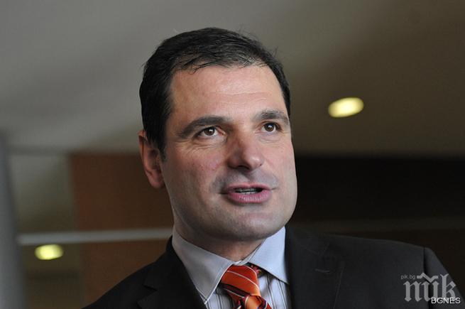 Политолог: Медиите у нас са свободни, но не и независими