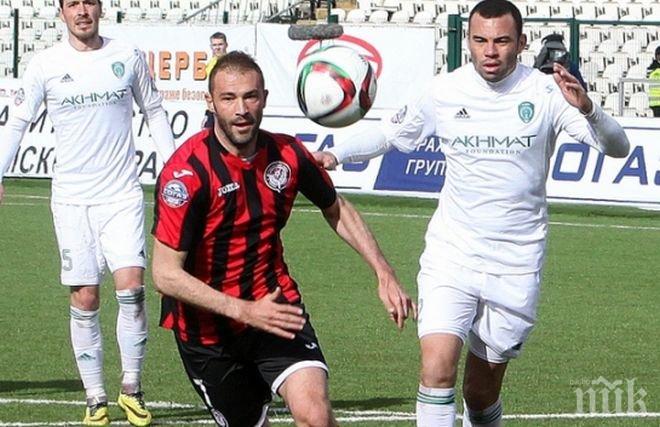 Георги Пеев с гол и червен картон в мач от руското първенство