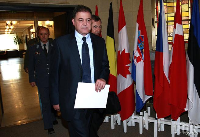 Ненчев: Имаме няколко МиГ-а, няма основание за безпокойство 