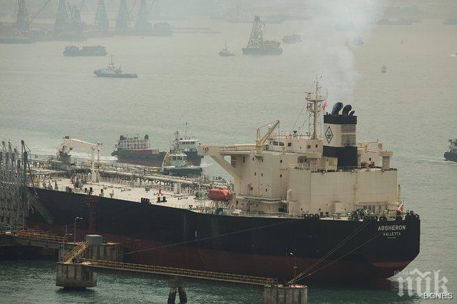 САЩ търсят решение на случая с кораба с българския капитан  