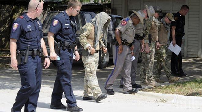 Полицията в Тексас е застреляла двама нападатели, открили огън по конкурс за карикатури на пророка Мохамед