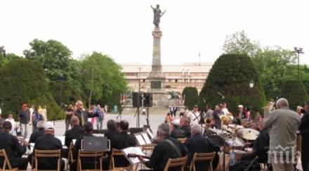 международен парад духови оркестри сцена центъра русе