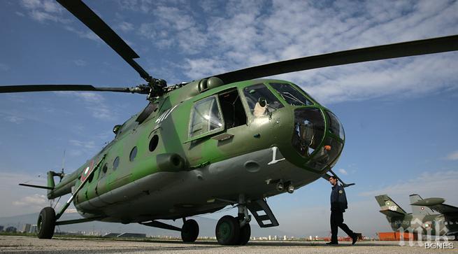 Ми-17 е готов да открие военния парад с националния флаг