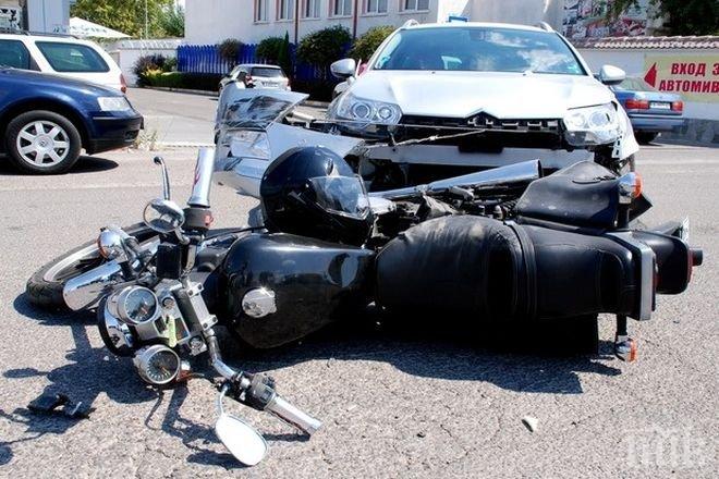 Нов шок на пътя! Неправоспособен моторист загина край Пловдив