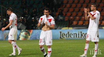 оперираха футболист цска