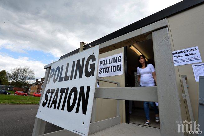 Британските власти забраниха споделянето на селфита от гласуването