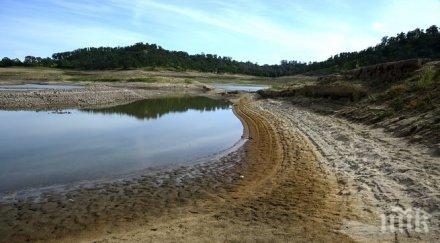 мистерия езеро изчезна минути