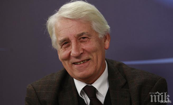 Проф. Димитър Йончев: Държавата е второстепенна за хората, все по-малко искат да умират за нея