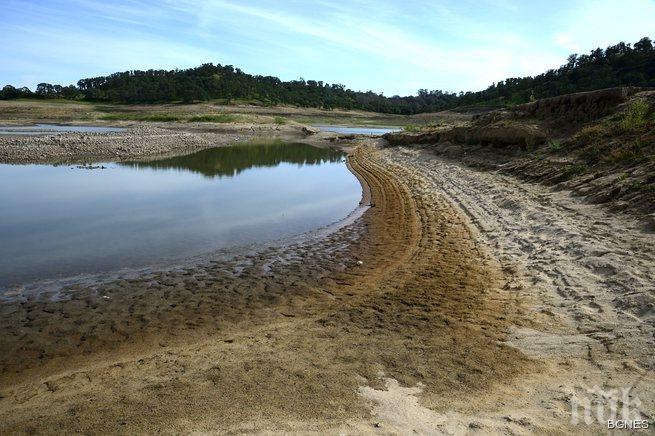 Мистерия! Езеро изчезна за минути