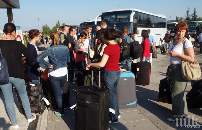 Подсилват работата на консулските служби при издаването на визи за България