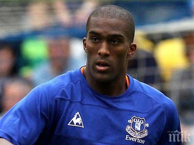 Евертън се отказва от защитник, бил за пенсия