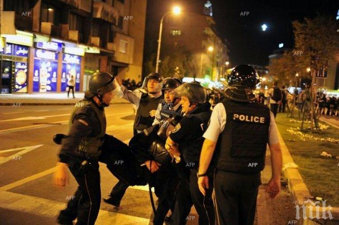 Четвърти ден антиправителствени протести блокират Скопие