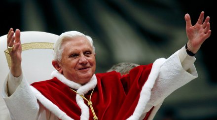 папа бенедикт xvi призова спре насилието сирия