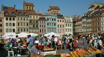 шестима починали полша фалшив алкохол