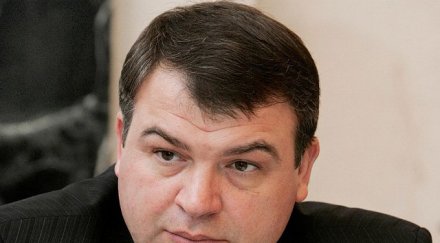 москва разпитва бивш военен министър корупция