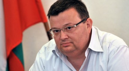 вратовете равняваме