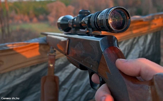 Ловджия застреля колега в гора край Симитли